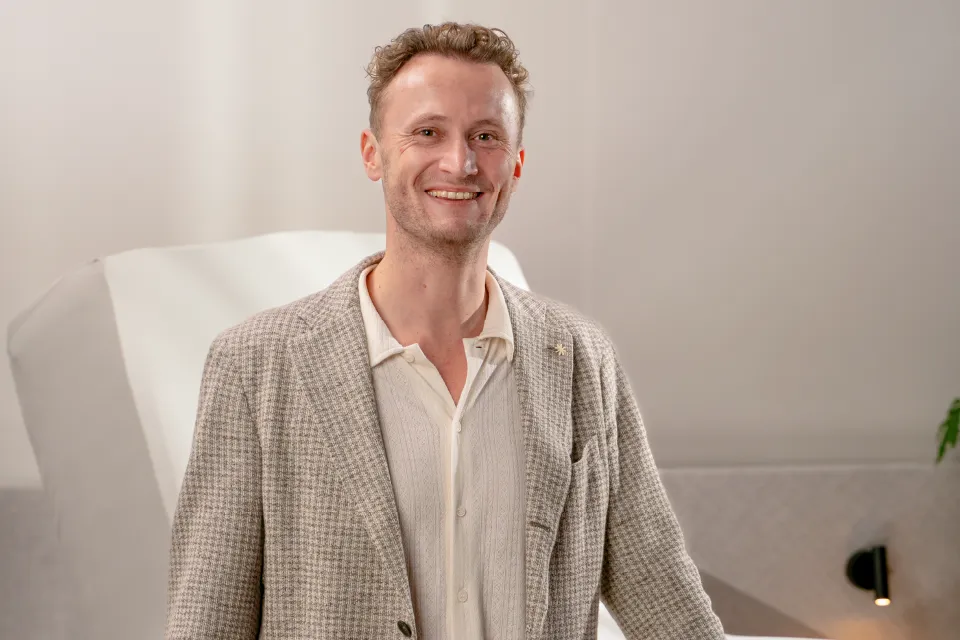 hoog laag bed adviseur Casper Hofman