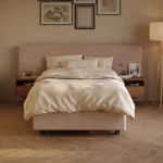 Twijfelaar bed 120x200 model Ferrara met zwevende nachtkastjes.